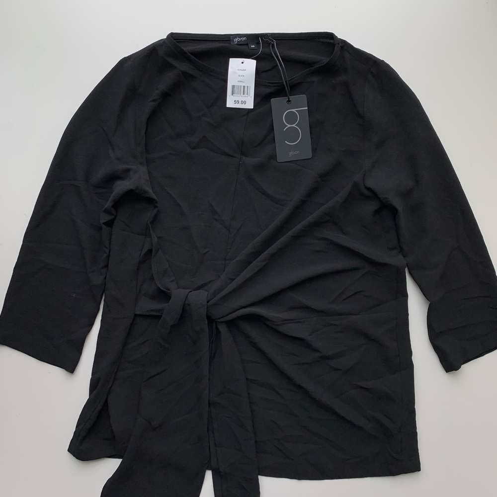 Gibson black tie top